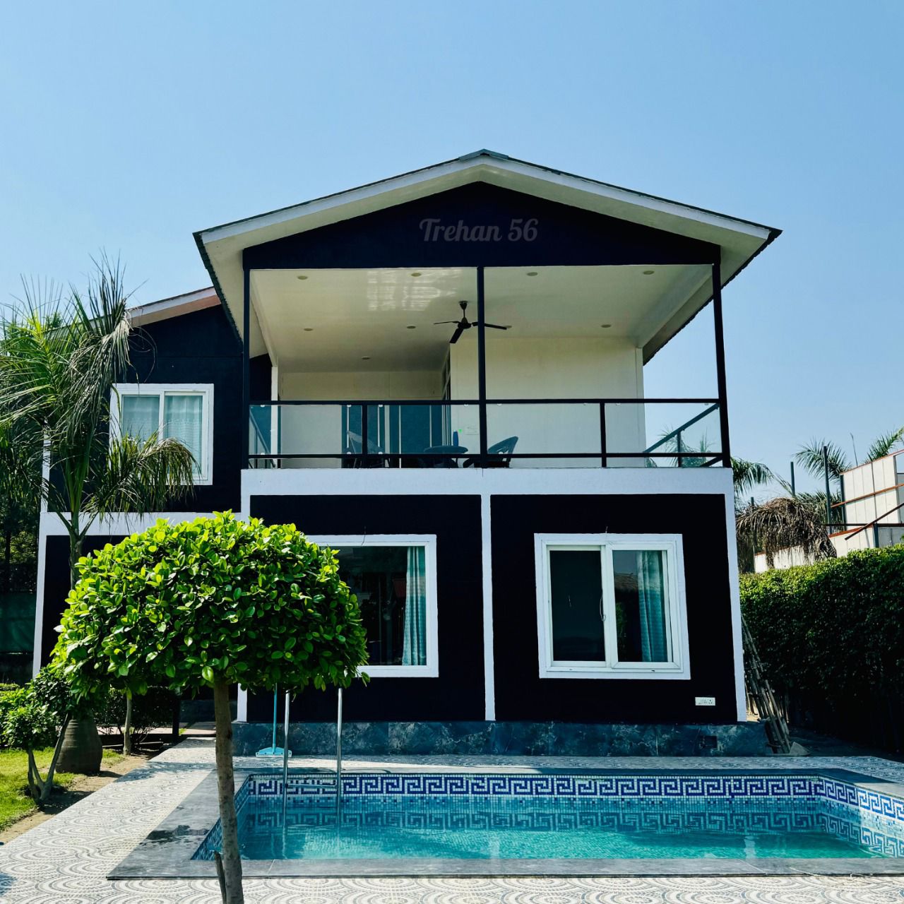 The Trehan 56 Farmhouse in Noida